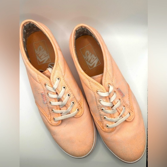Vans Shoes - Vans Size 9 Womens Size Peach Low Top Skating Shoes Star interior Canvas